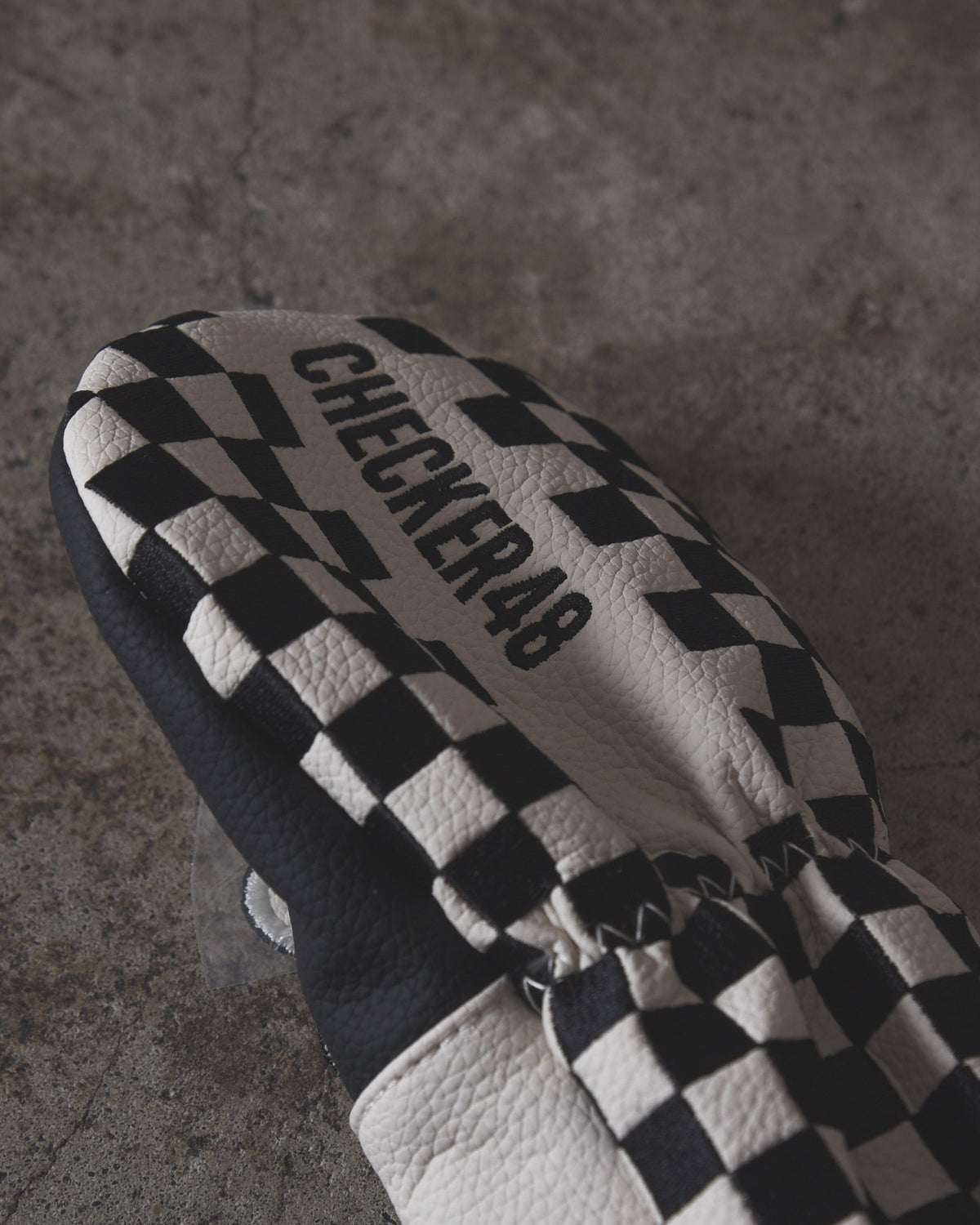 CHECKER48 CFE hybrid cover