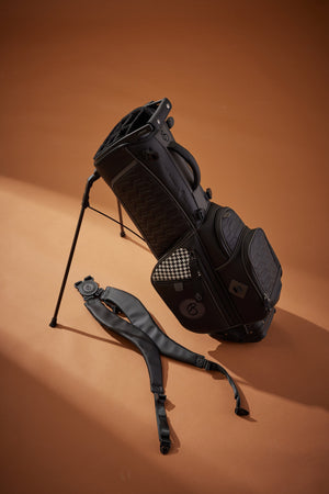 The Bunker Club Driver Series Golf Bag Black Edition detail
